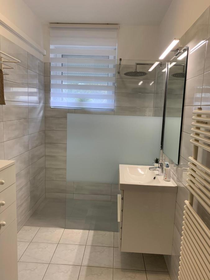 Konig Apartman Iii. Hévíz Exteriör bild